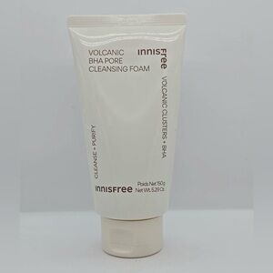 Innisfree Volcanic Pore BHA Cleansing Foam 150g/5.07 oz Clears Pores!